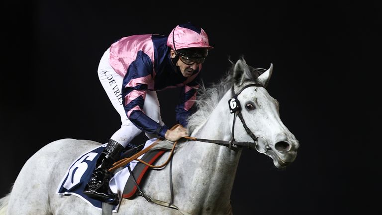Lord Glitters bounced back to form to win the Bahrain International Trophy for David O'Meara