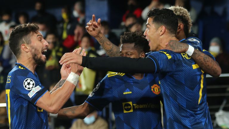 Manchester United&#39;s Cristiano Ronaldo celebrates with team-mates after scoring against Villarreal