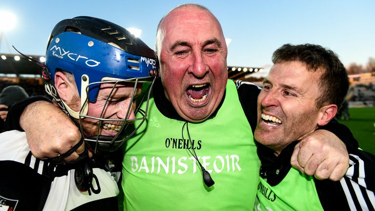 21 November 2021; Midleton manager Ger Fitzgerald celebrates with Conor Lehane, left, and Ben O'Connor during the Cork County Senior Club Hurling Championship Final match between Glen Rovers and Midleton at P..irc Ui Chaoimh in Cork. Photo by E..in Noonan/Sportsfile