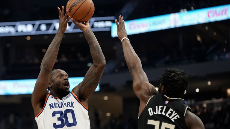 New York Knicks&#39; Julius Randle shoots over Milwaukee Bucks&#39; Semi Ojeleye during the first half of an NBA basketball game Friday, Nov. 5, 2021, in Milwaukee. 