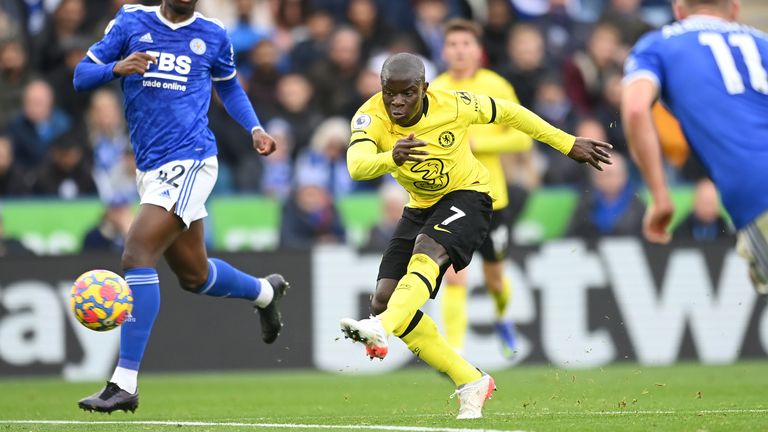 N'Golo Kante makes it 2-0 to Chelsea