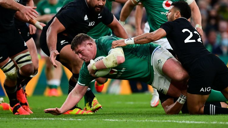 Tadhg Furlong takes on the New Zealand defence