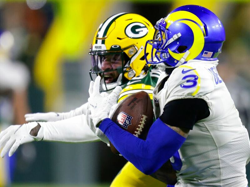 November 28, 2021: Los Angeles Rams wide receiver Odell Beckham Jr. (3)  warming up during pregame of the NFL football game between the Los Angeles  Rams and the Green Bay Packers at