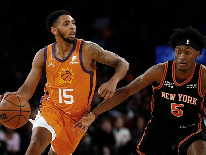 Devin Booker ejected in Phoenix Suns' loss to New York Knicks