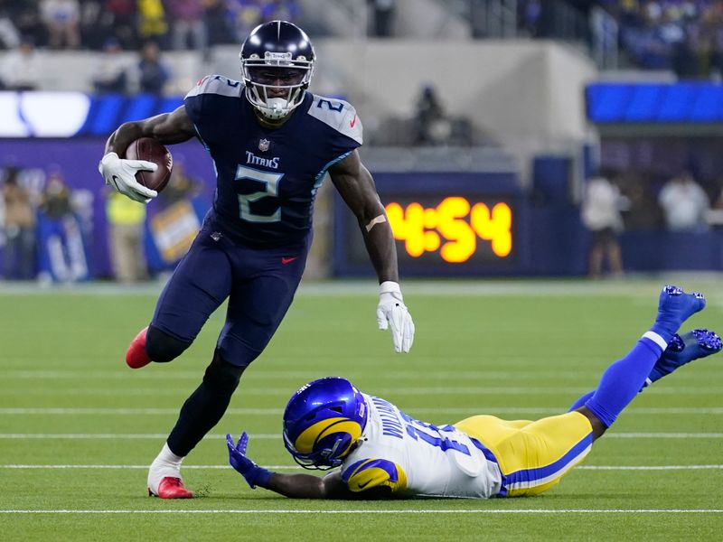 Tennessee Titans 28-16 Los Angeles Rams: Adrian Peterson scores on his NFL return in Titans win | News | Sky Sports