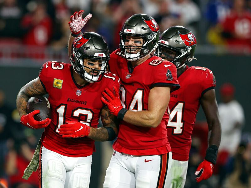 Bucs, Brady dominate in 30-10 win over the New York Giants - Axios