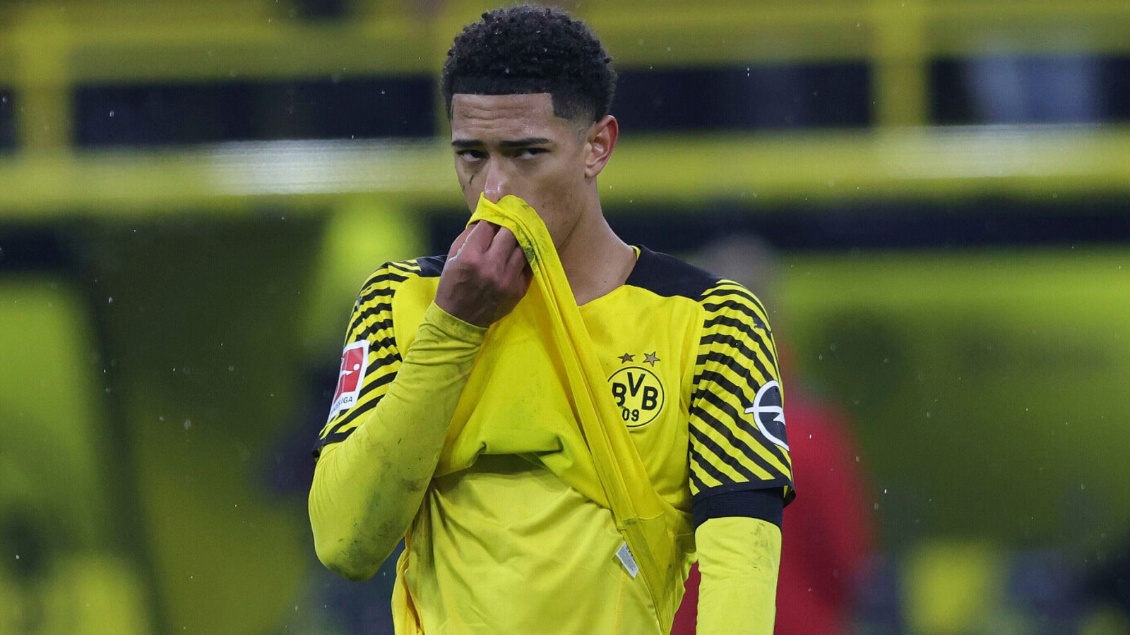 Jude Bellingham: Borussia Dortmund midfielder criticises referee Felix Zwayer af..