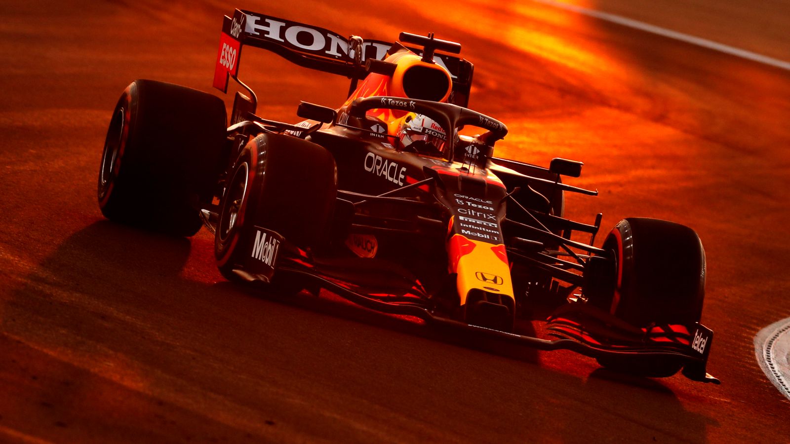 Saudi Arabian GP: Max Verstappen beats Lewis Hamilton in Practice Three ahead of big qualifying battle