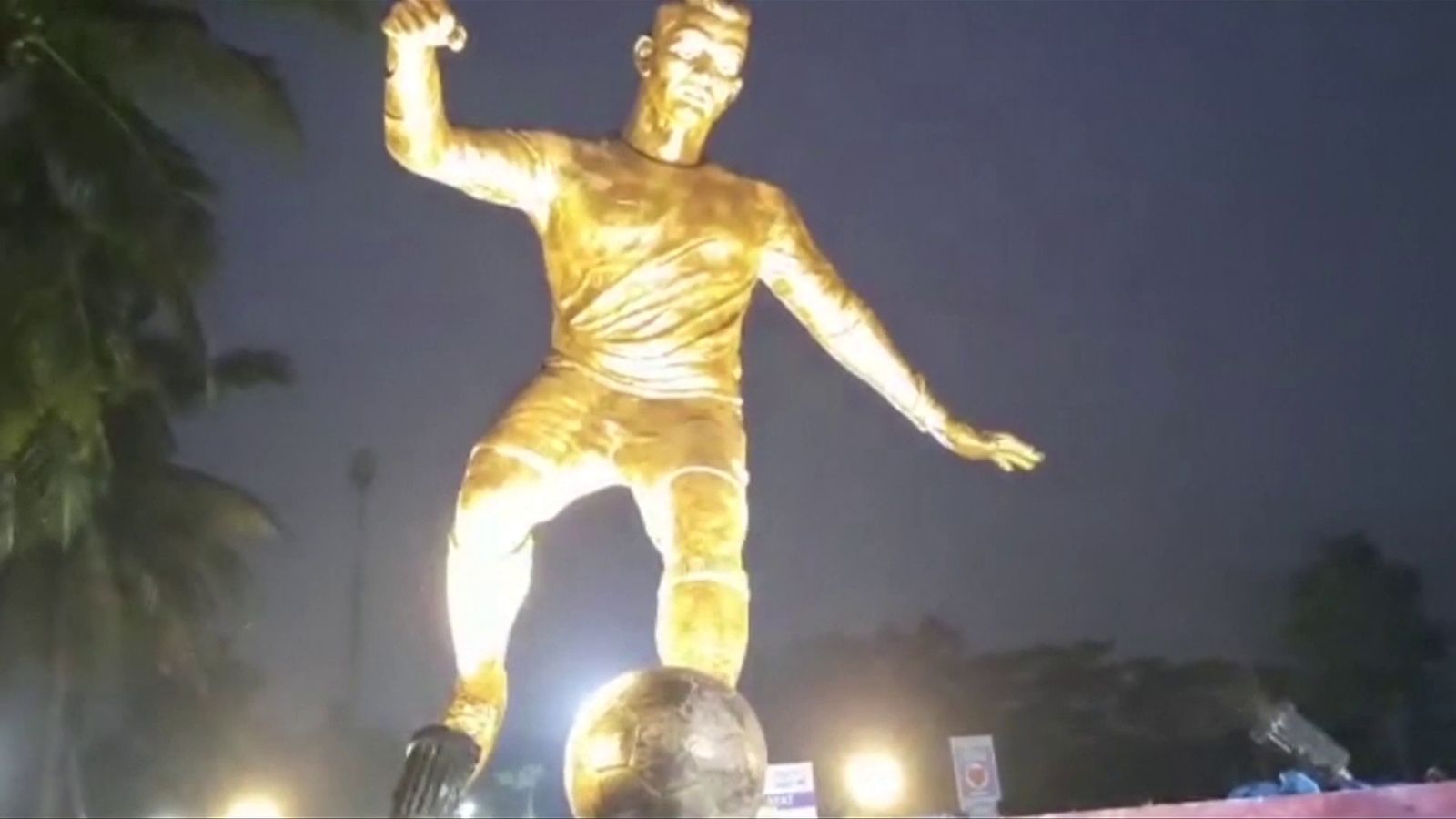 Cristiano Ronaldo: Estátua do atacante do Manchester United e de Portugal revelada em Goa, na Índia, para ‘inspirar a próxima geração’ |  notícias de futebol