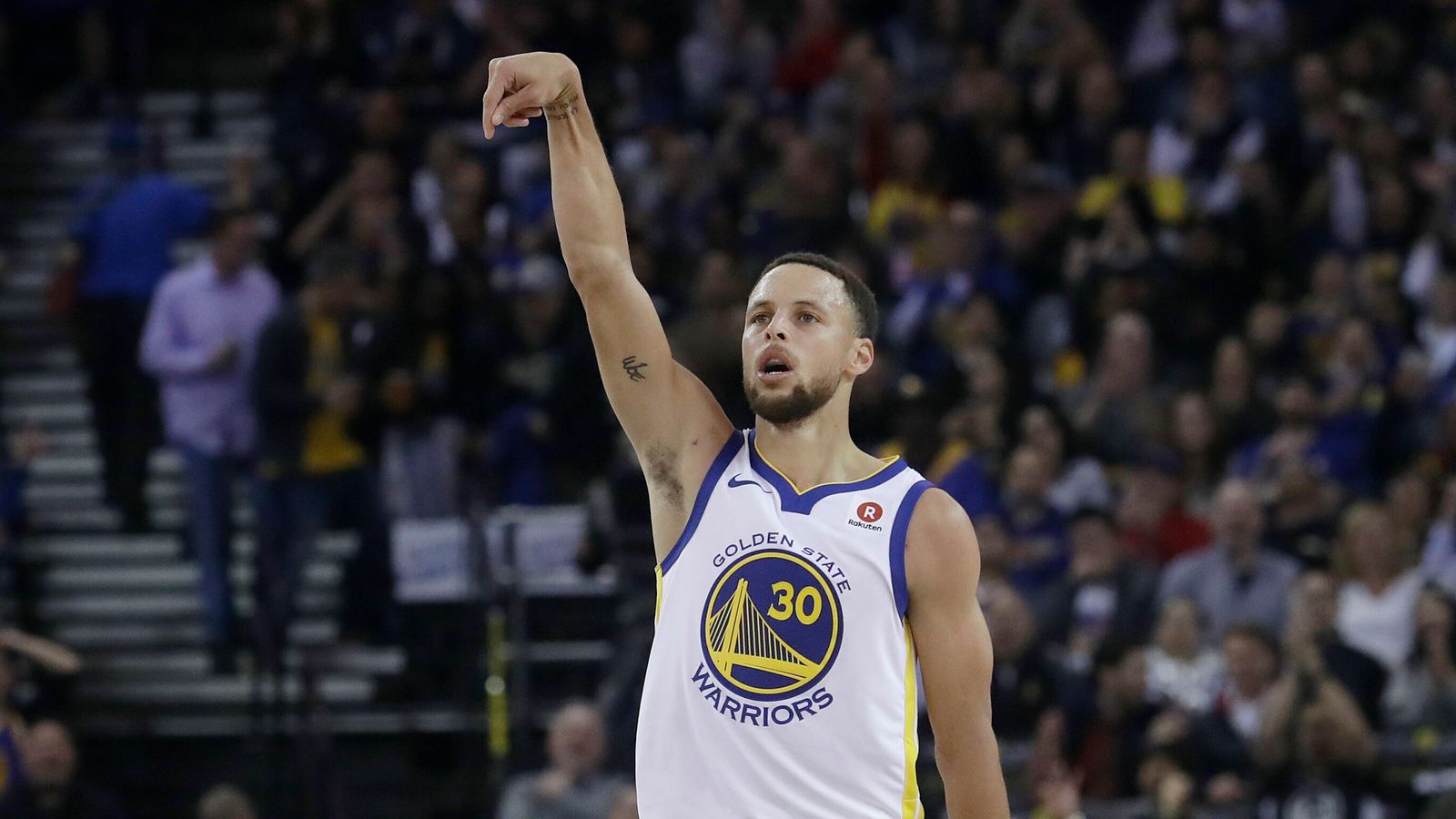 Warriors take down Thunder behind big nights from Steph Curry