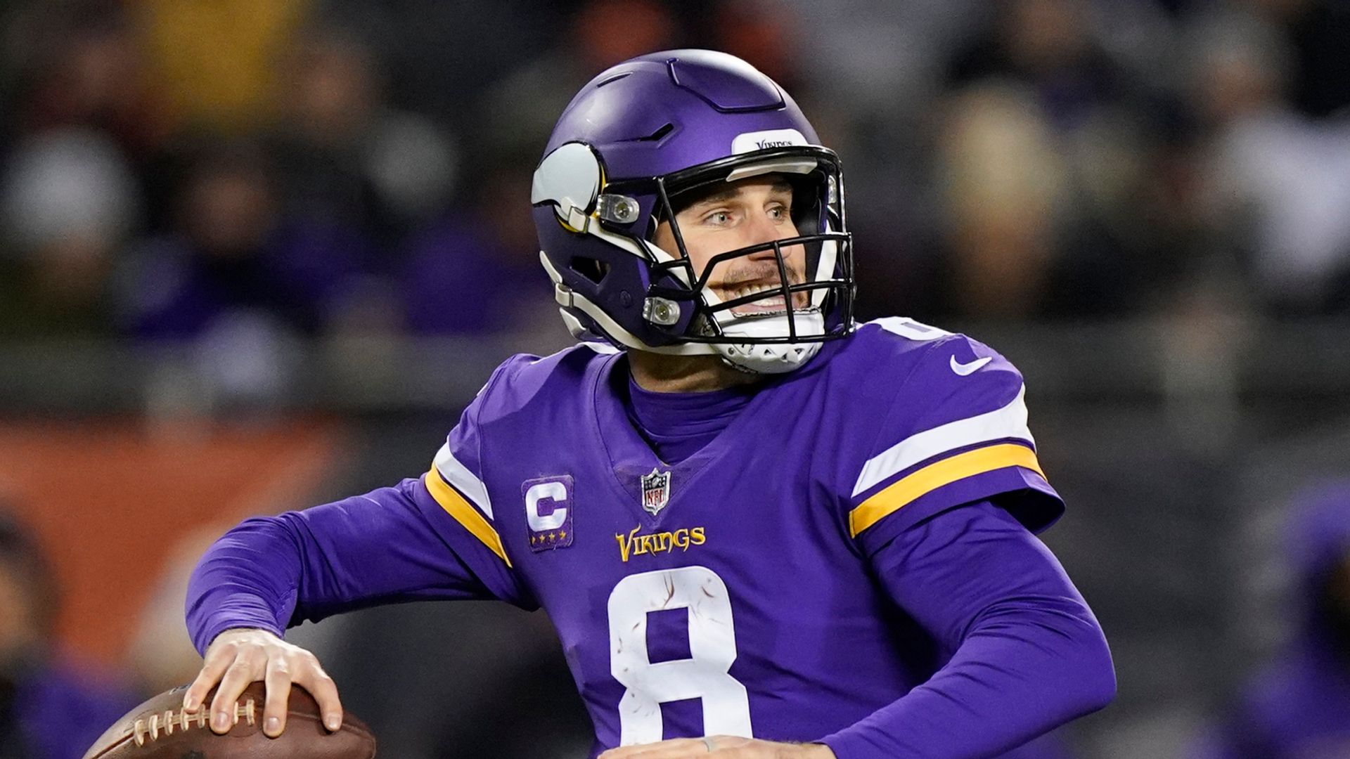 Vikings into playoff picture with win over sloppy Bears