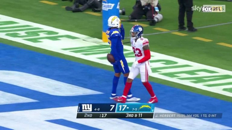 Justin Herbert fired an incredible shot to find Jalen Guyton for a 59-yard touchdown for the Los Angeles Chargers against the New York Giants.