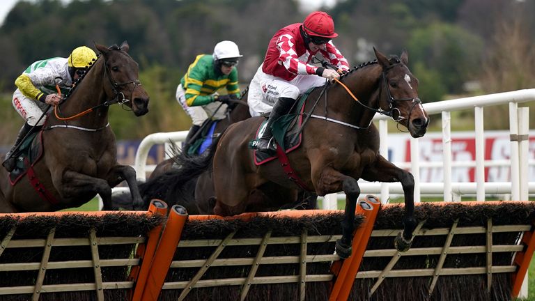 Mighty Potter ridden by Jack Kennedy 