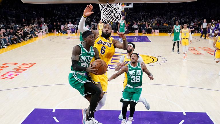 Highlights of the Boston Celtics against the Los Angeles Lakers in Week 8 of the NBA.
