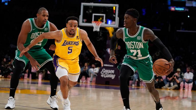 Robert Williams completed an emphatic dunk from Dennis Schroder&#39;s feed as the Boston Celtics moved further clear of the Los Angeles Lakers in the first quarter.