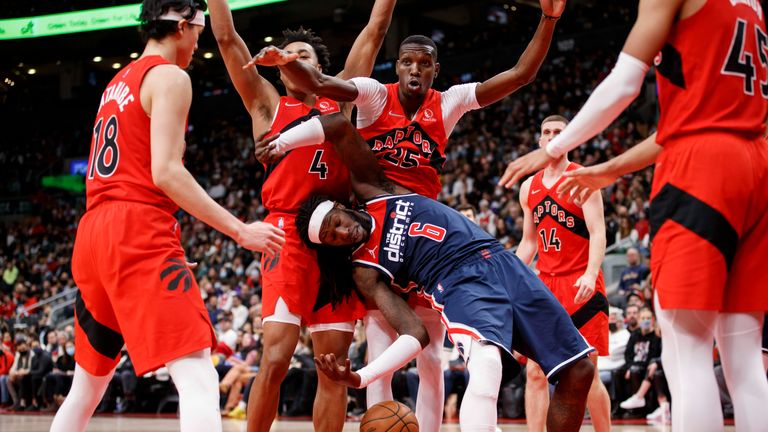 Highlights of the Washington Wizards against the Toronto Raptors in Week 7 of the NBA.