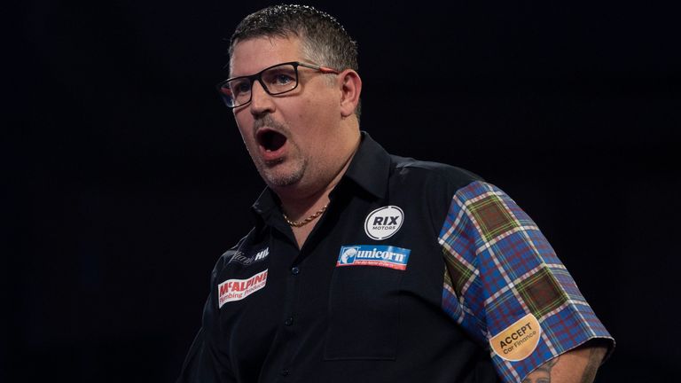 Gary Anderson turned on the magic at Alexandra Palace to defeat Adrian Lewis