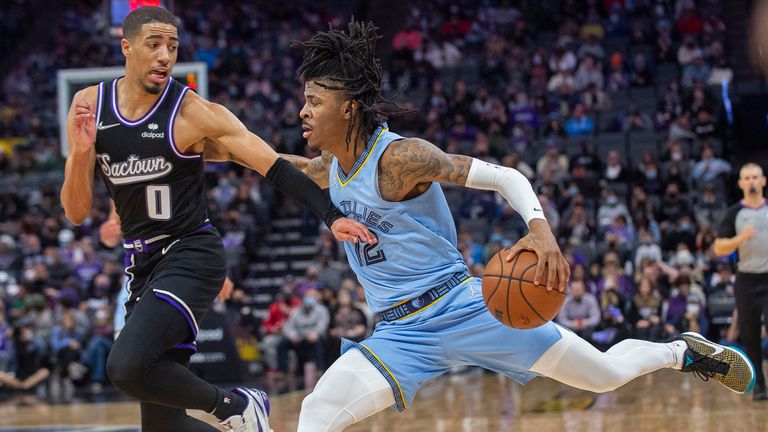 Sacramento Kings guard Tyrese Haliburton guards Memphis Grizzlies guard Ja Morant