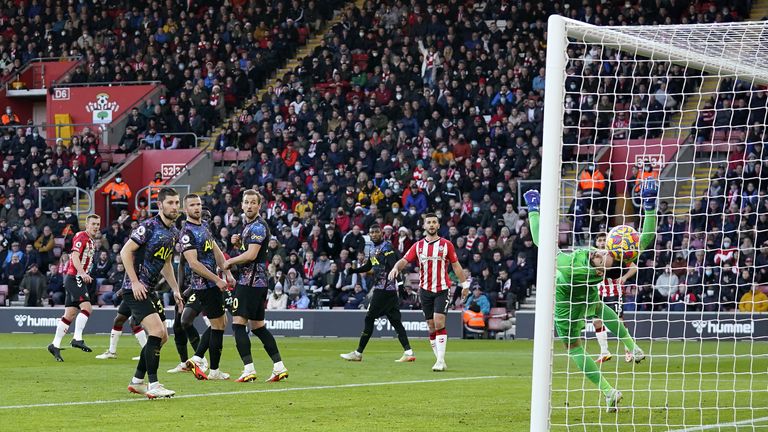 James Ward-Prowse opens the scoring at St Mary&#39;s