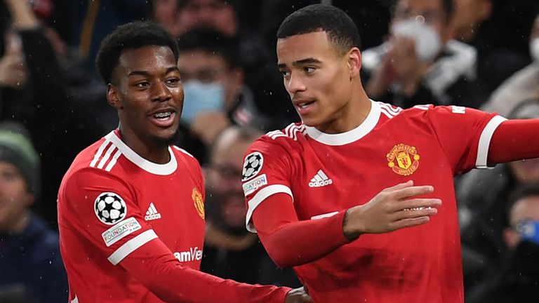 Mason Greenwood a marqué un coup de ciseaux acrobatique contre les Young Boys