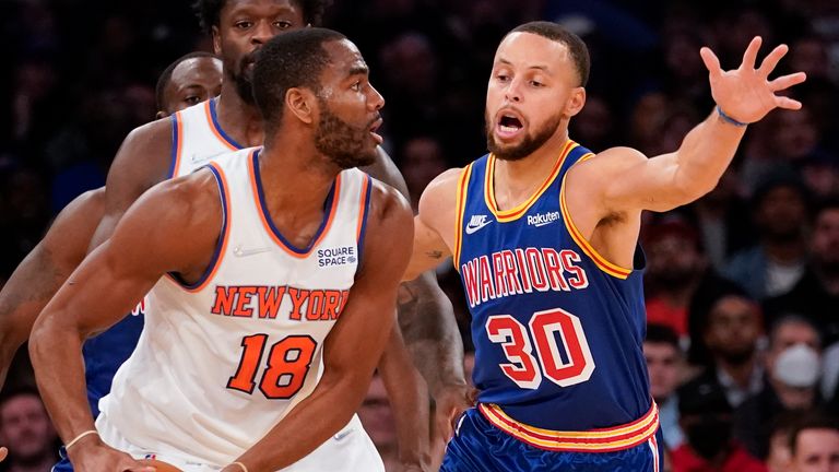 Steph Curry breaks Ray Allen's 3-point NBA record, Golden State Warriors  vs New York Knicks