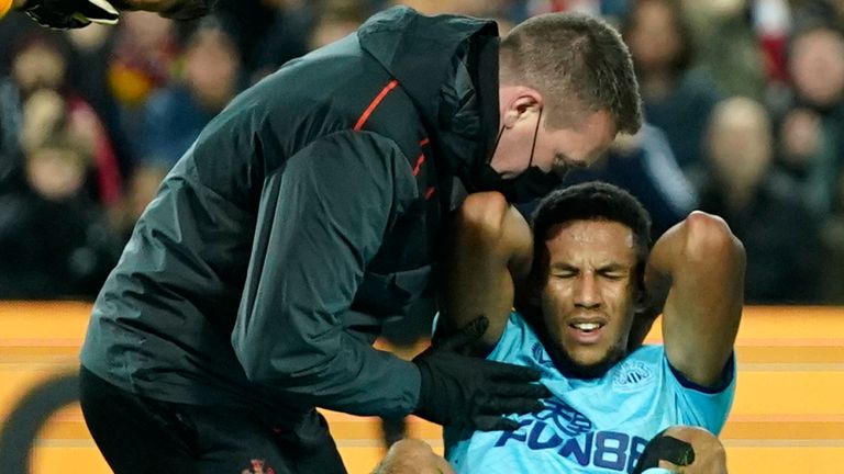 Isaac Hayden was down injured as Diogo Jota scored Liverpool&#39;s equaliser