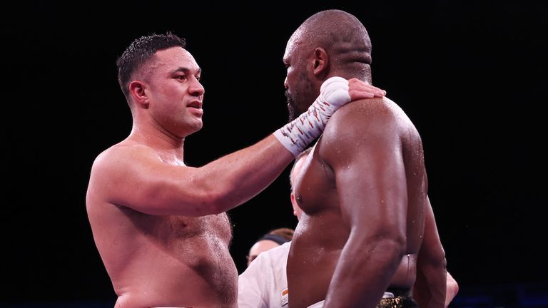 Joseph Parker vs Derek Chisora, WBO Intercontinental Heavyweight Title Fight, Manchester.18 December 2021.Picture By Mark Robinson Matchroom Boxing.Joseph Parker wins