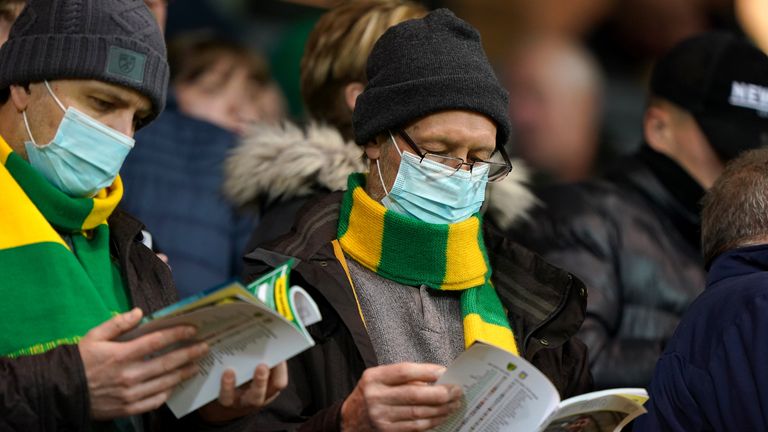 Premier League fans, masks, Covid, Norwich (PA)