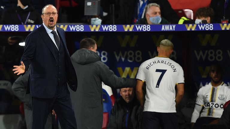 Rafa Benitez defended the call to sub Richarlison