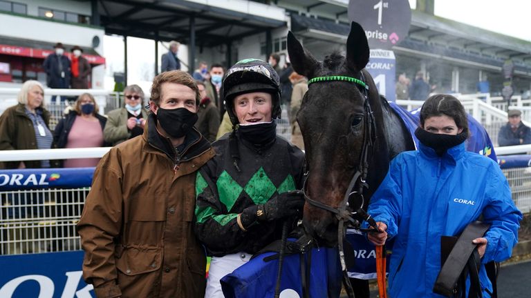 Sam Thomas (left) and Stan Sheppard pose with Welsh National winner Iwilldoit at Chepstow
