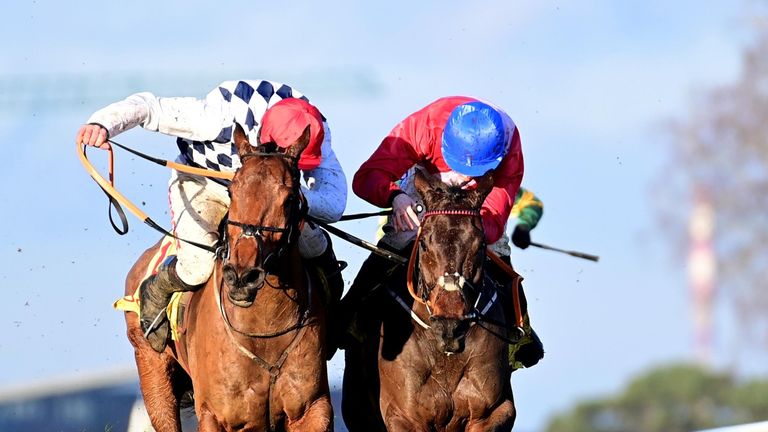 Galvin (left) and A Plus Tard tussle it out all the way to the line in the Savills Chase
