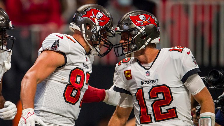 Latest sports news: Pump the brakes on Rob Gronkowski and Tom Brady making  the Tampa Bay Bucs NFC favorites