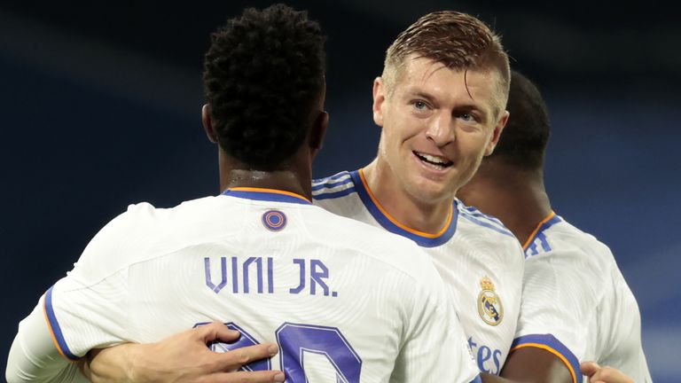 Toni Kroos scored for Real Madrid as they topped their Champions League group