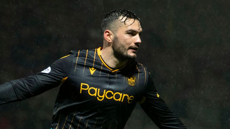 Tony Watt scored the only goal in Motherwell&#39;s win over Dundee United 