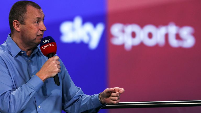 Wayne Mardle fait partie de l'équipage pour vous faire traverser la période festive des fléchettes sur Sky Sports