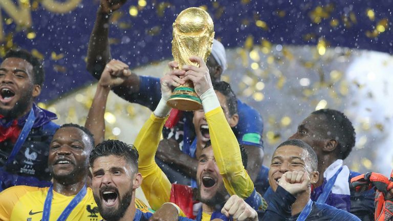 ワールドカップの未来は、サッカー世界総会で極端な見解を作る話題のままです。