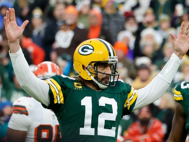 Green Bay Packers' Aaron Rodgers 'to sign 4-year $200m contract