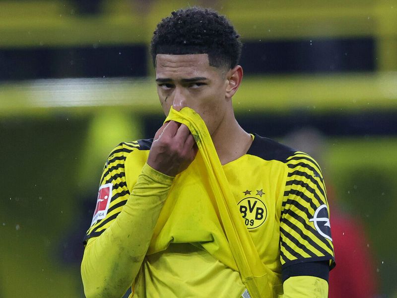 Jude Bellingham: Borussia Dortmund midfielder criticises referee Felix  Zwayer after Bayern Munich loss | Football News | Sky Sports