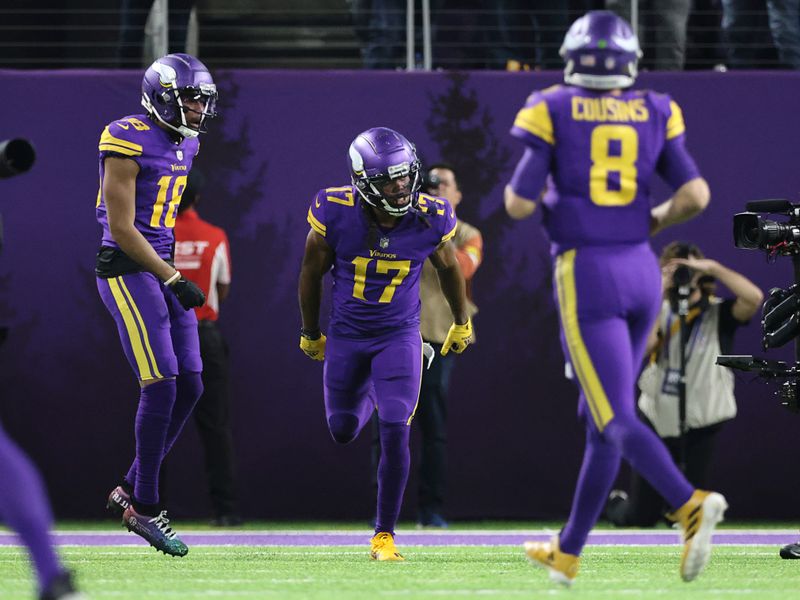 Vikings race out to 29-0 lead, hang onto beat Steelers 36-28