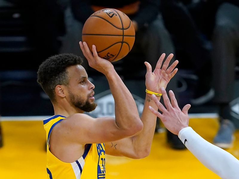 10 milestone moments in Stephen Curry's NBA career