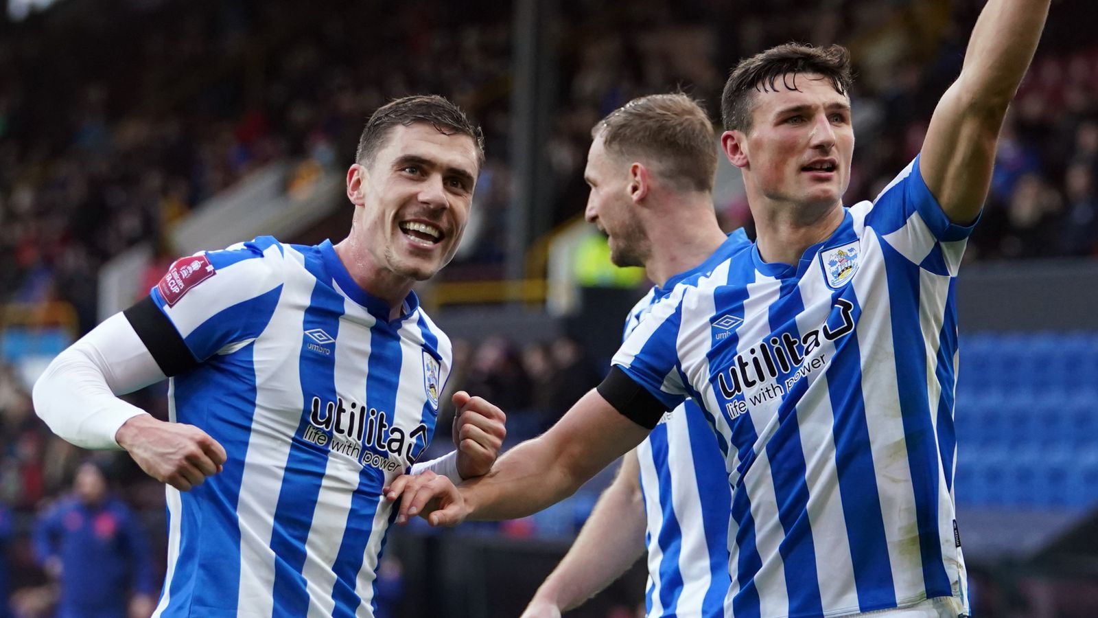 Burnley 12 Huddersfield Matty Pearson's late header sees Terriers