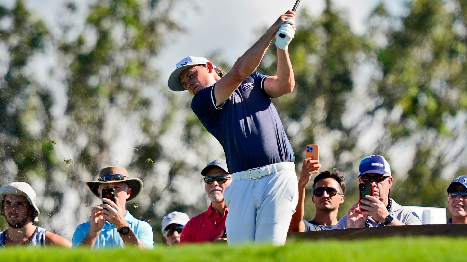 Tournament of Champions: Record-equalling Smith cements lead