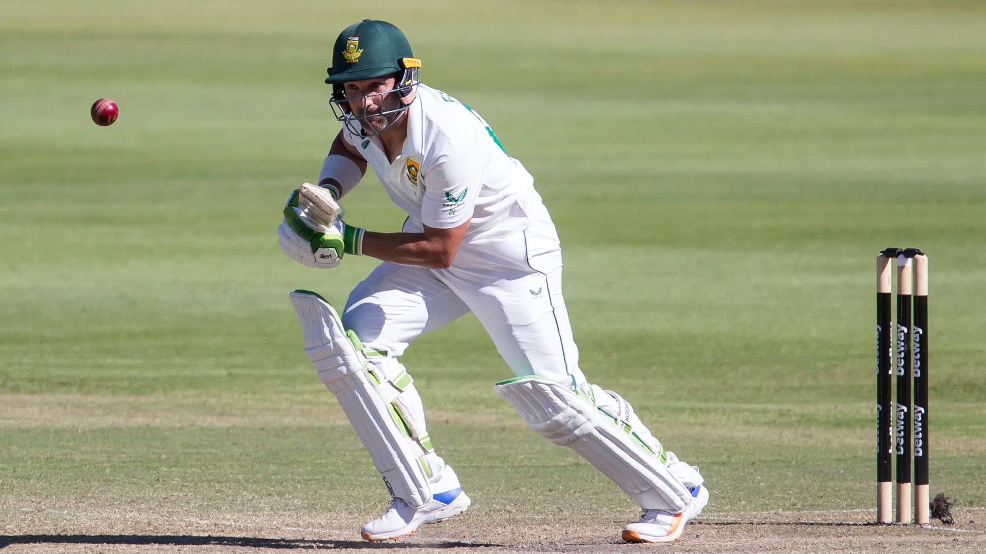 South Africa close in on series win