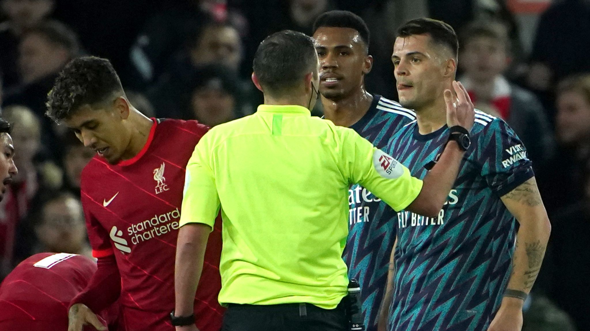 Liverpool 0-0 Arsenal Ten-man Gunners battle for first-leg draw in Carabao Cup semi-final after early Granit Xhaka red card Football News Sky Sports
