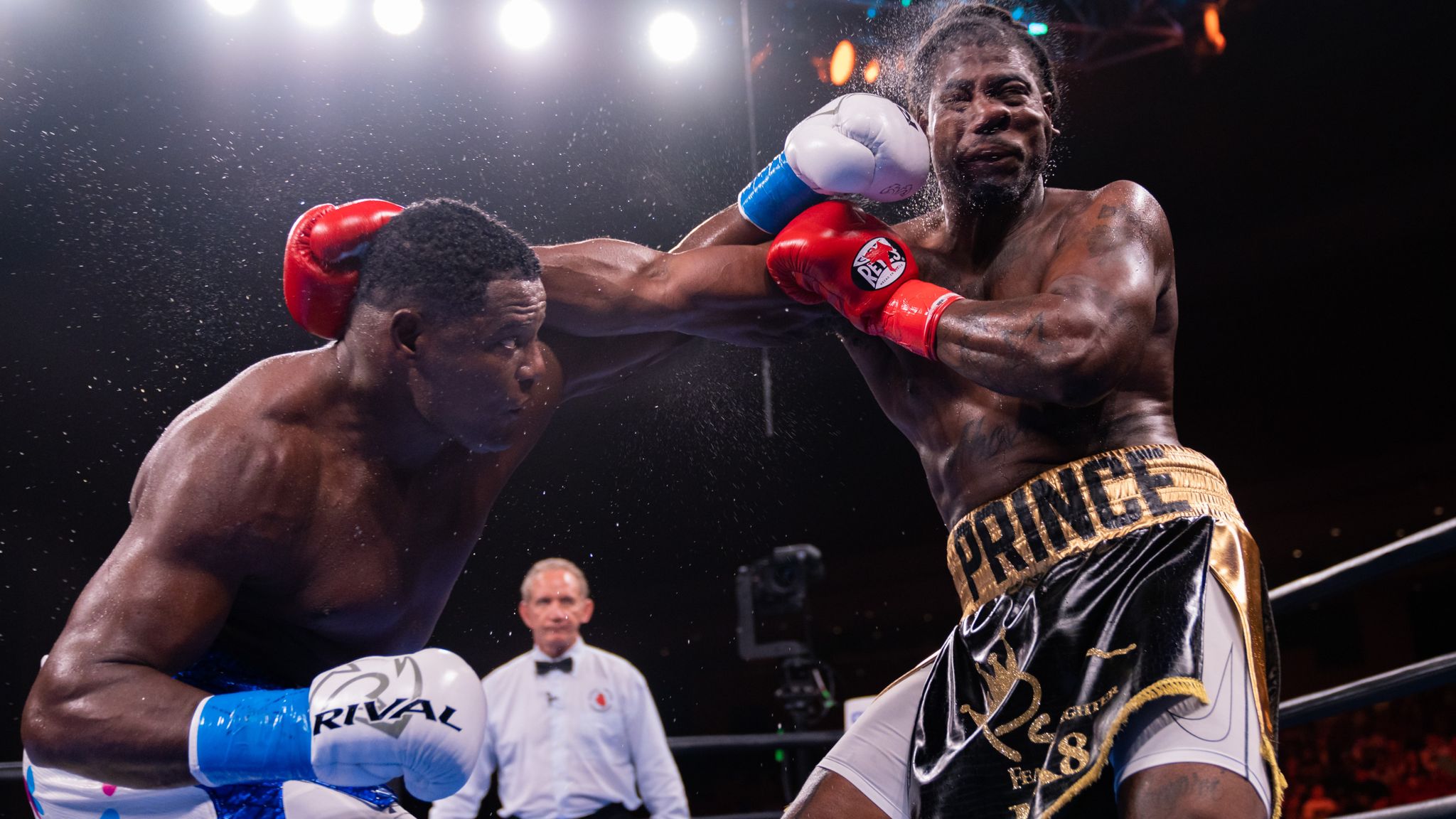 Luis Ortiz knocks out 'Prince' Charles Martin after recovering fr...