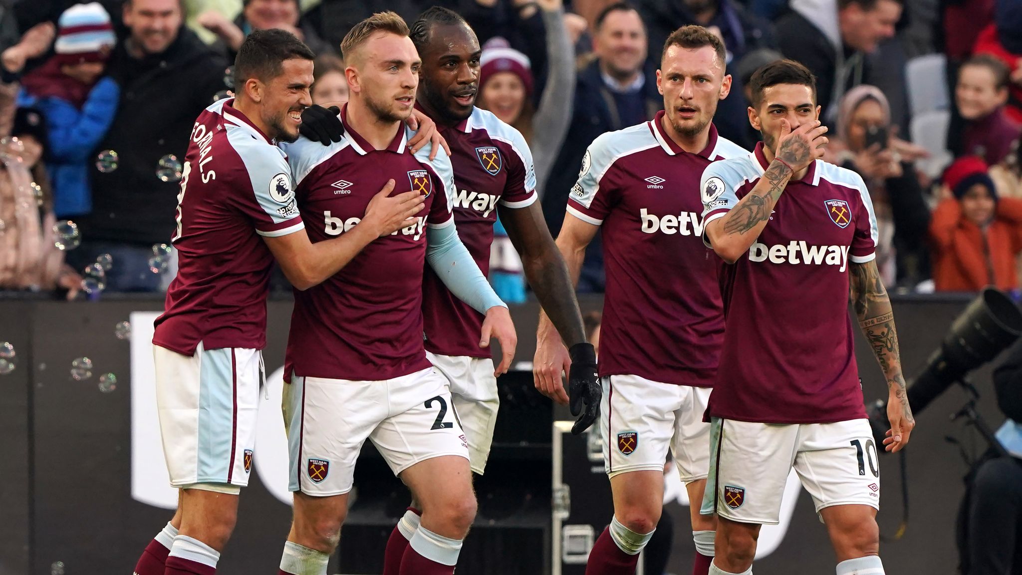 West Ham 2 - 3 Leeds - Match Report & Highlights