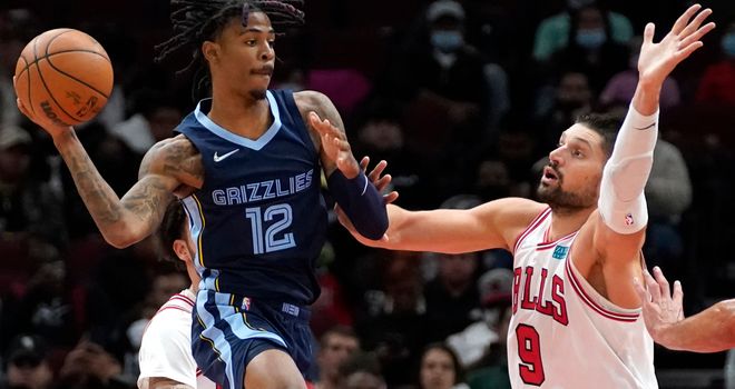 Three-time NBA champion BJ Armstrong says Monday's clash between the Chicago Bulls and Memphis Grizzlies could be a crucial indicator of both teams' playoff potential