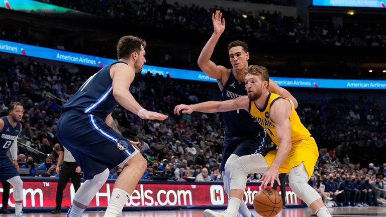 Highlights of the Indiana Pacers against the Dallas Mavericks in Week 15 of the NBA.