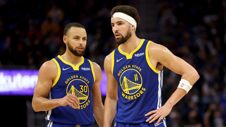 Mo Mooncey thinks Golden State will win at home against Brooklyn, while BJ Armstrong expects Atlanta to triumph against the Los Angeles Lakers.