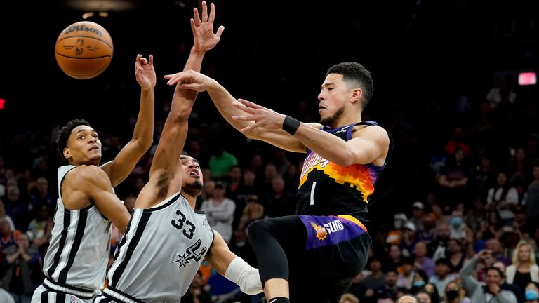 Devin Booker Leads Phoenix Suns To Late Comeback Over San Antonio Spurs ...